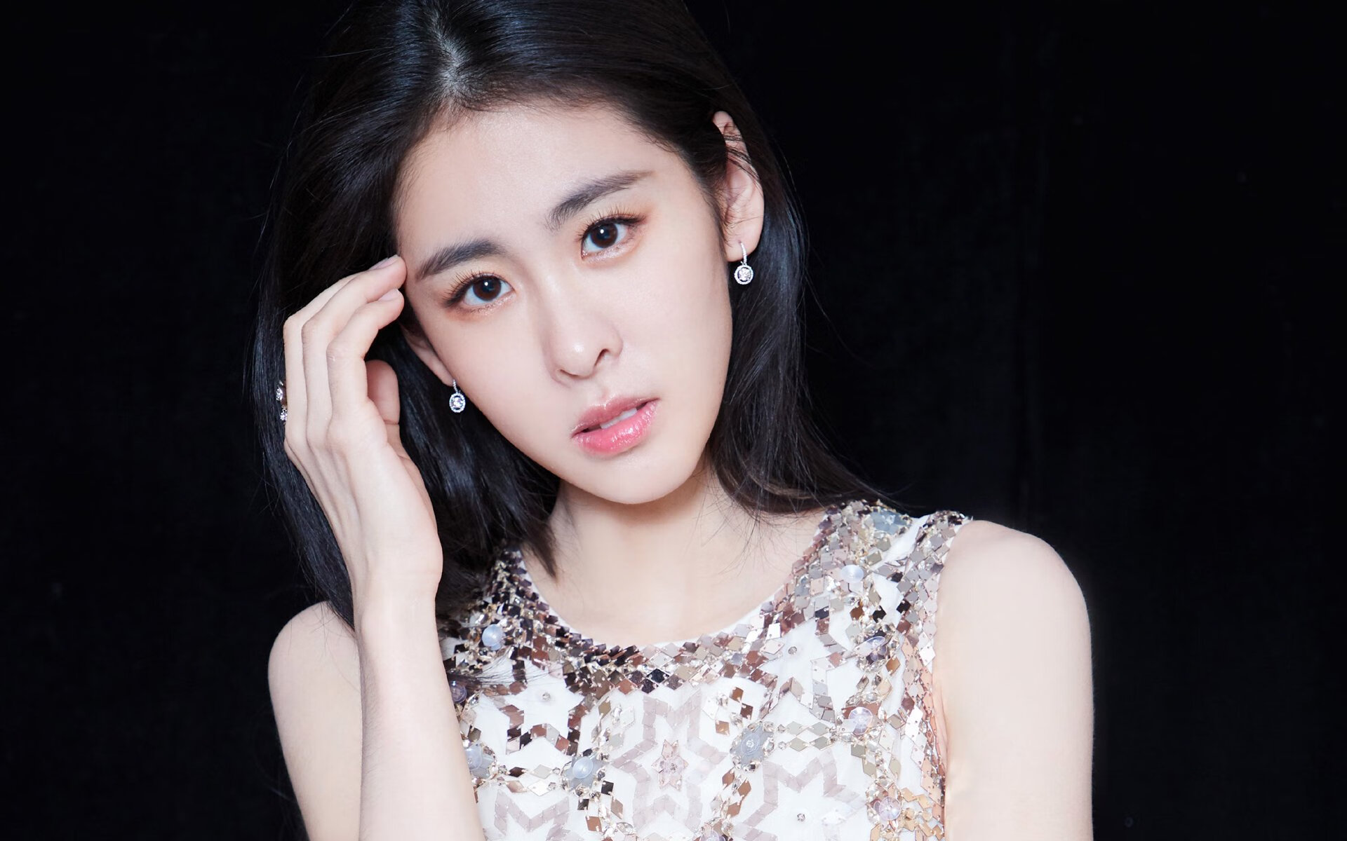 【电子裁判】如何确保每次判罚公平透明?,电子裁判和人工裁判